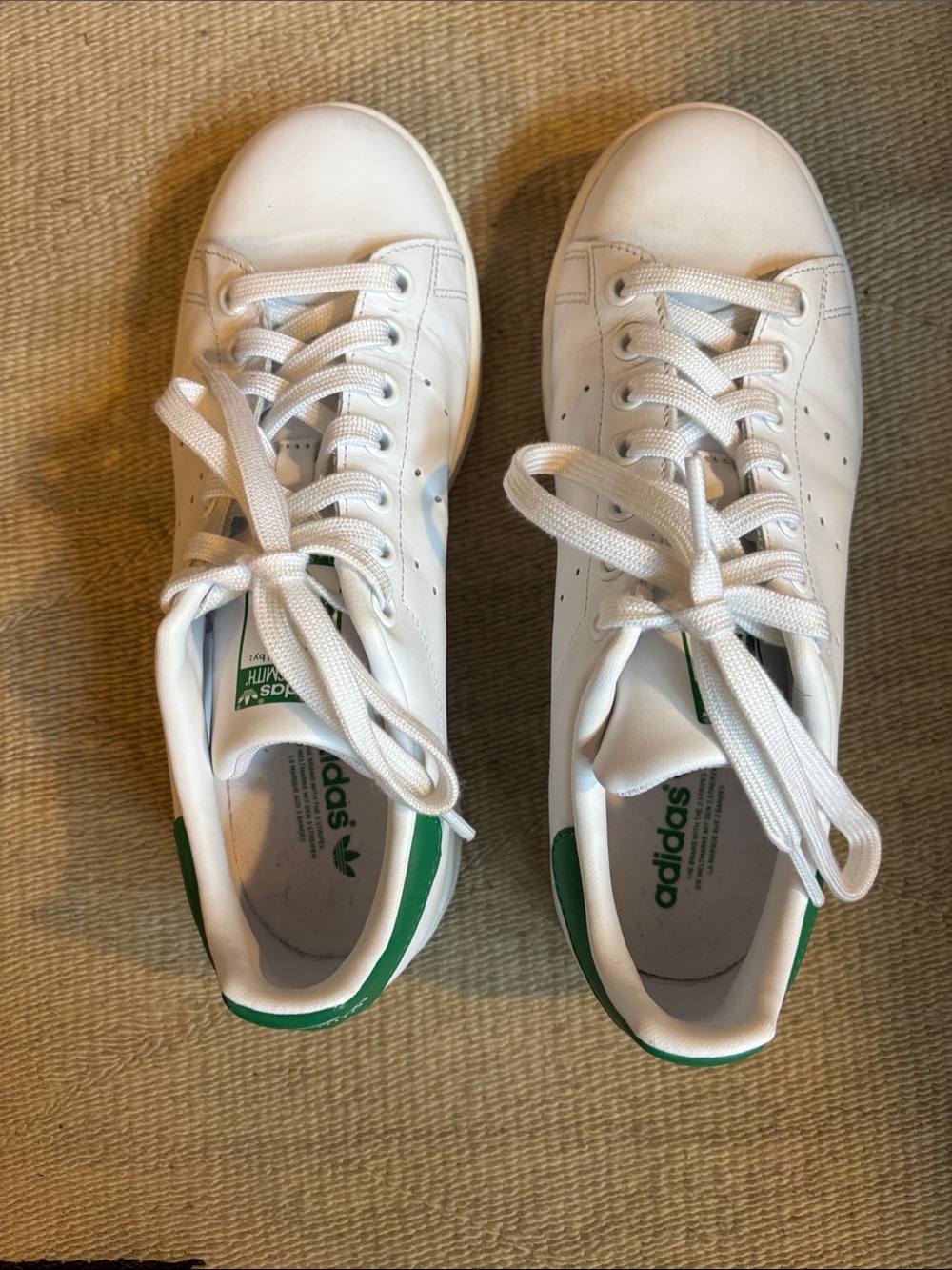 adidas White Low-Top Sneakers with Green Heel Tab